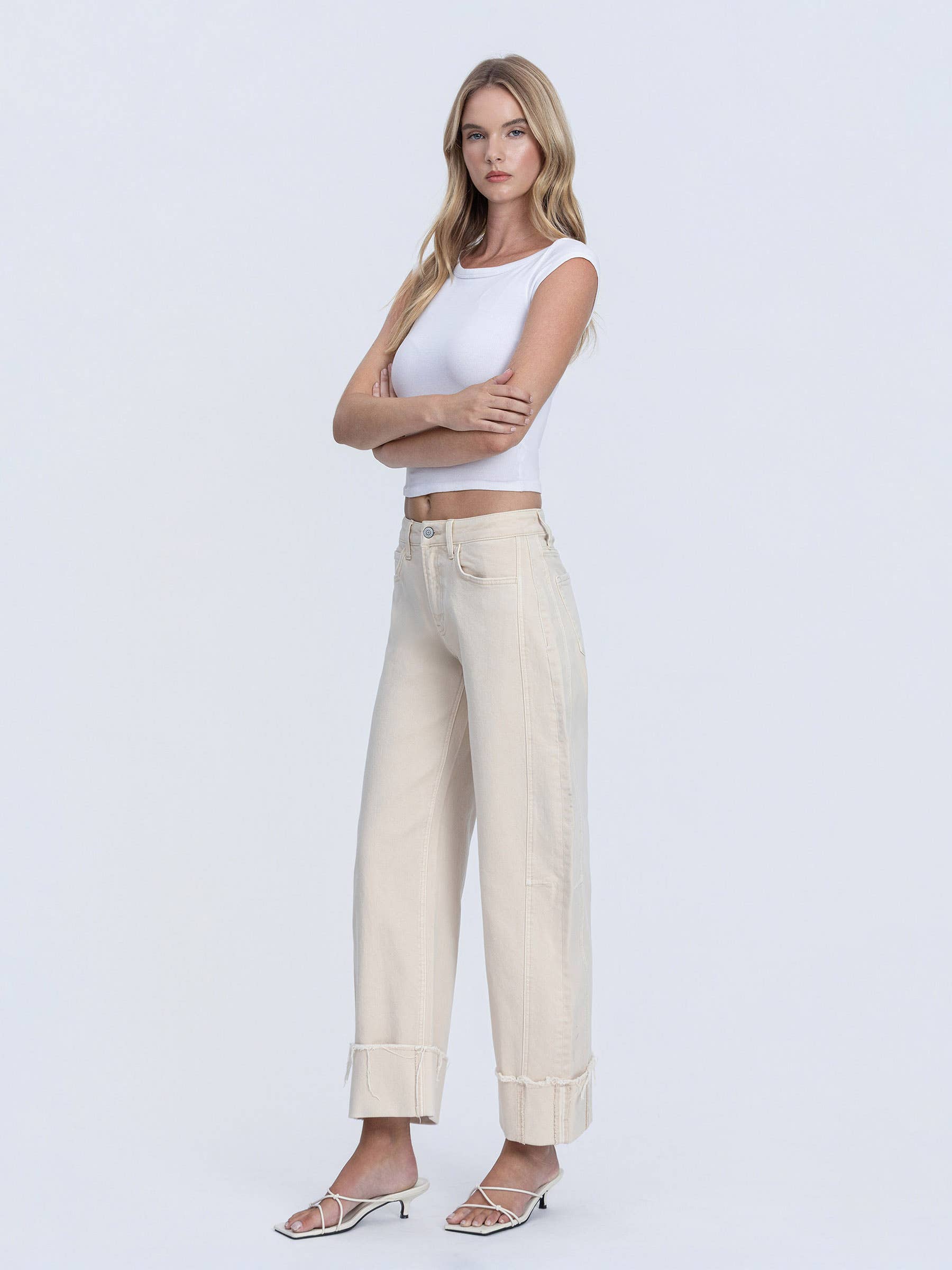 SIDE PANEL CROP CUFFED BARREL JEANS