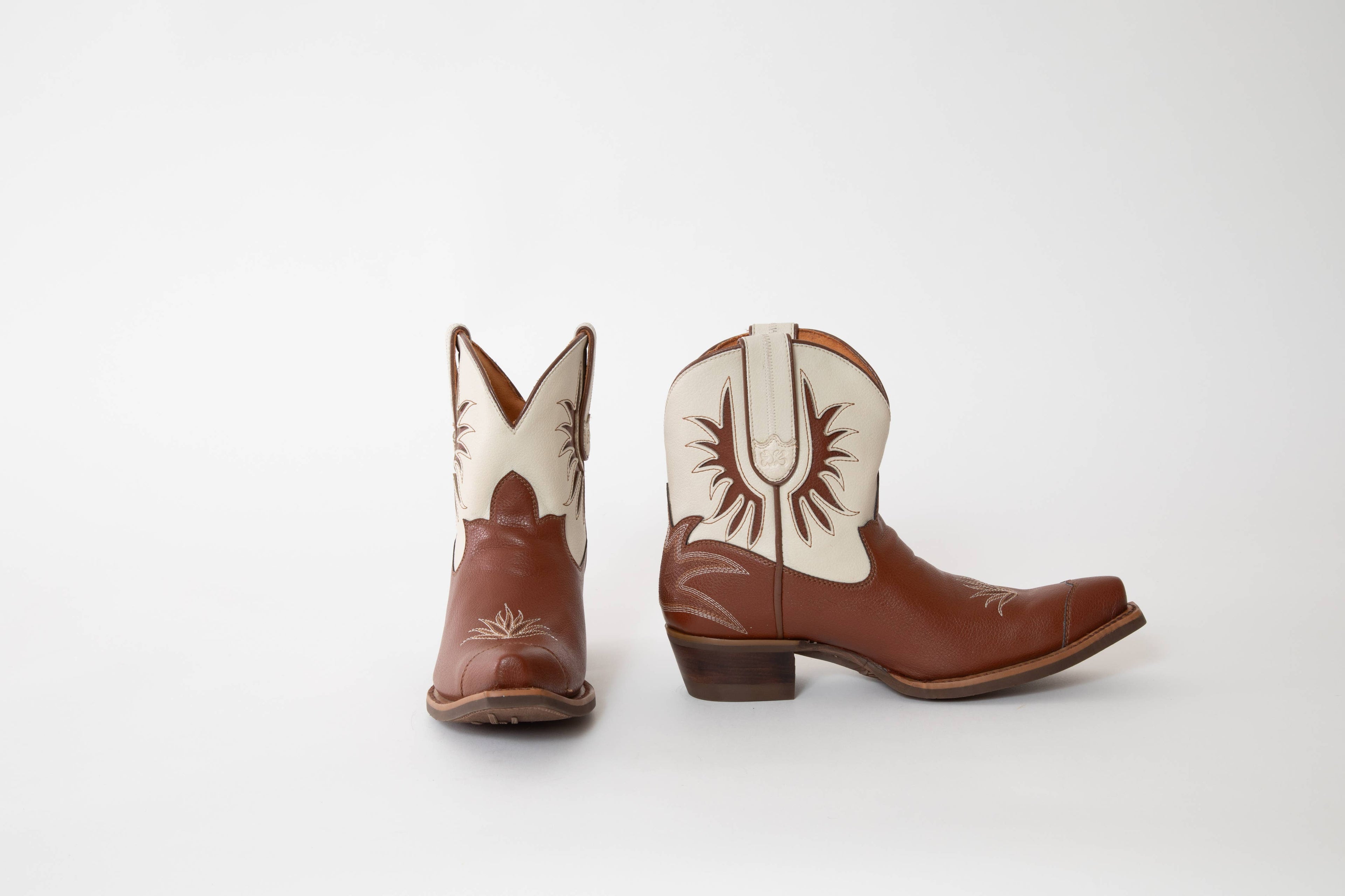 Prickly Pear Saddle Lace Brown Boots