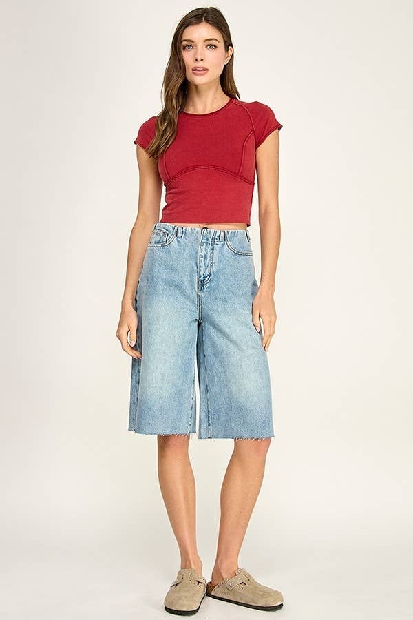 WASHED STRETCH CURVED SEAM CROPPED TOP