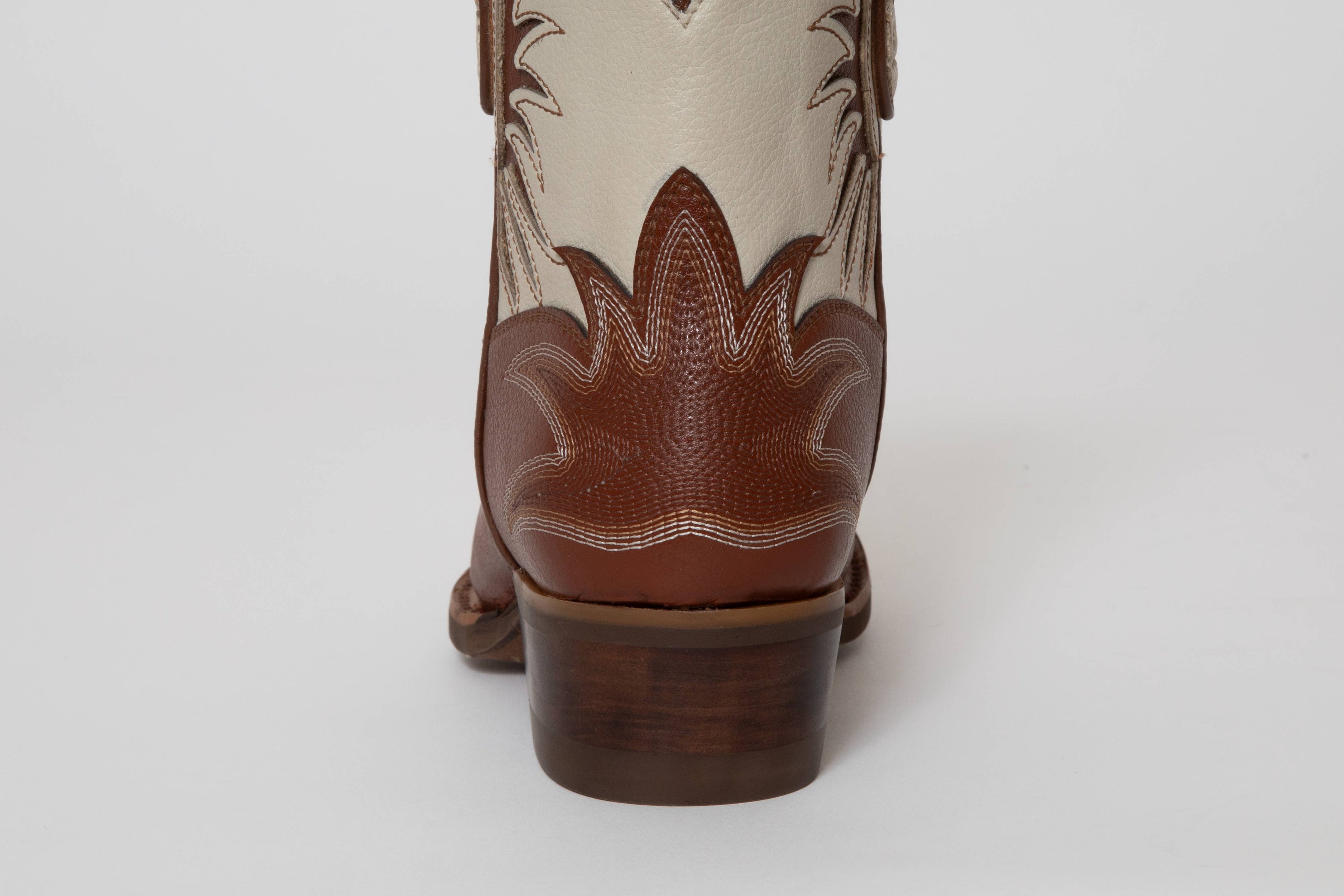 Prickly Pear Saddle Lace Brown Boots