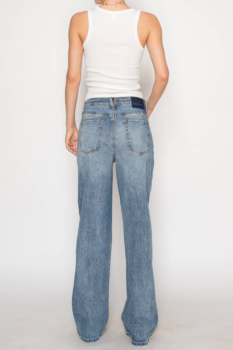 Artemis Slim Ultra High Rise Straight Jeans