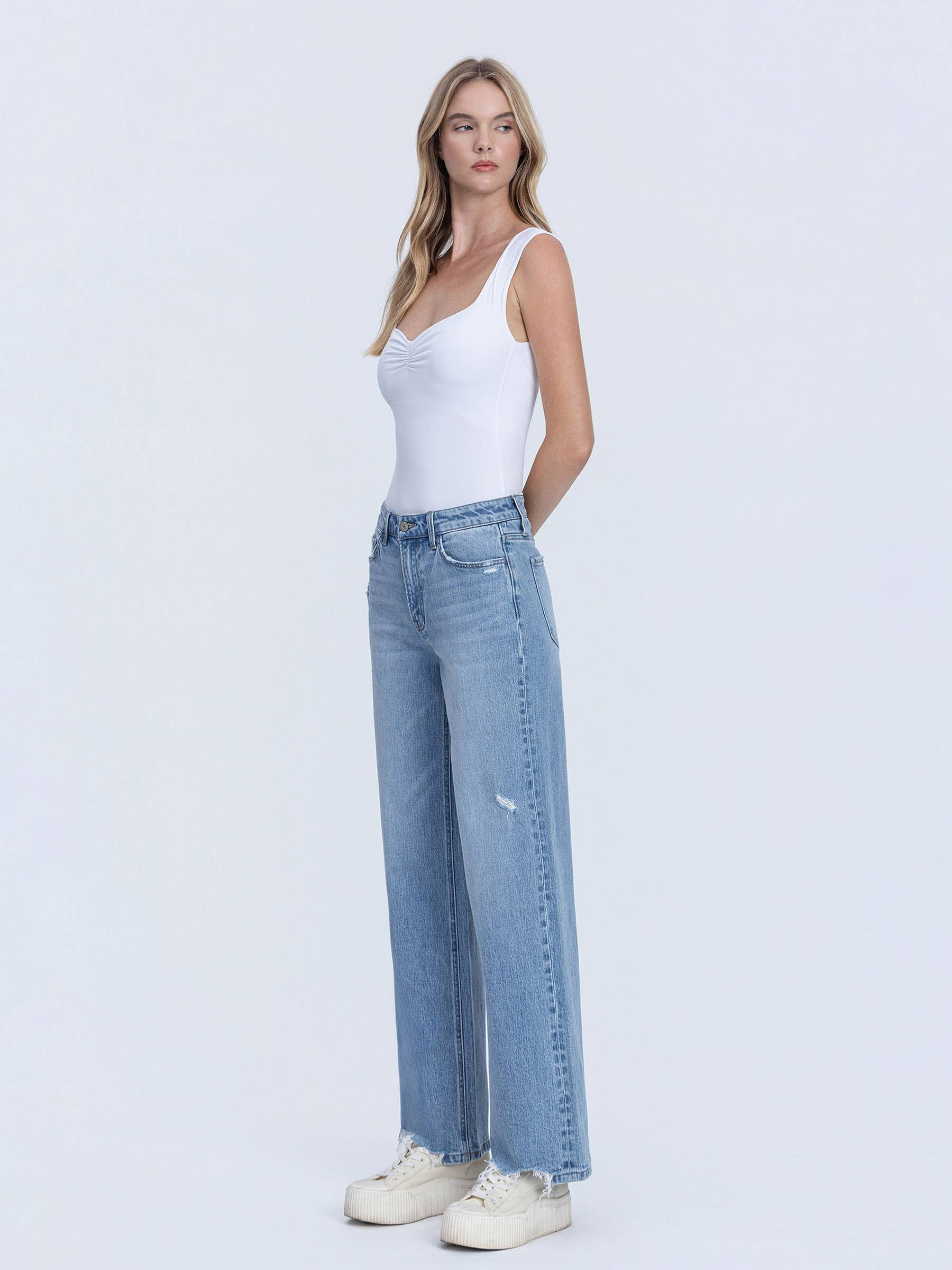 HIGH RISE WIDE LEG JEANS