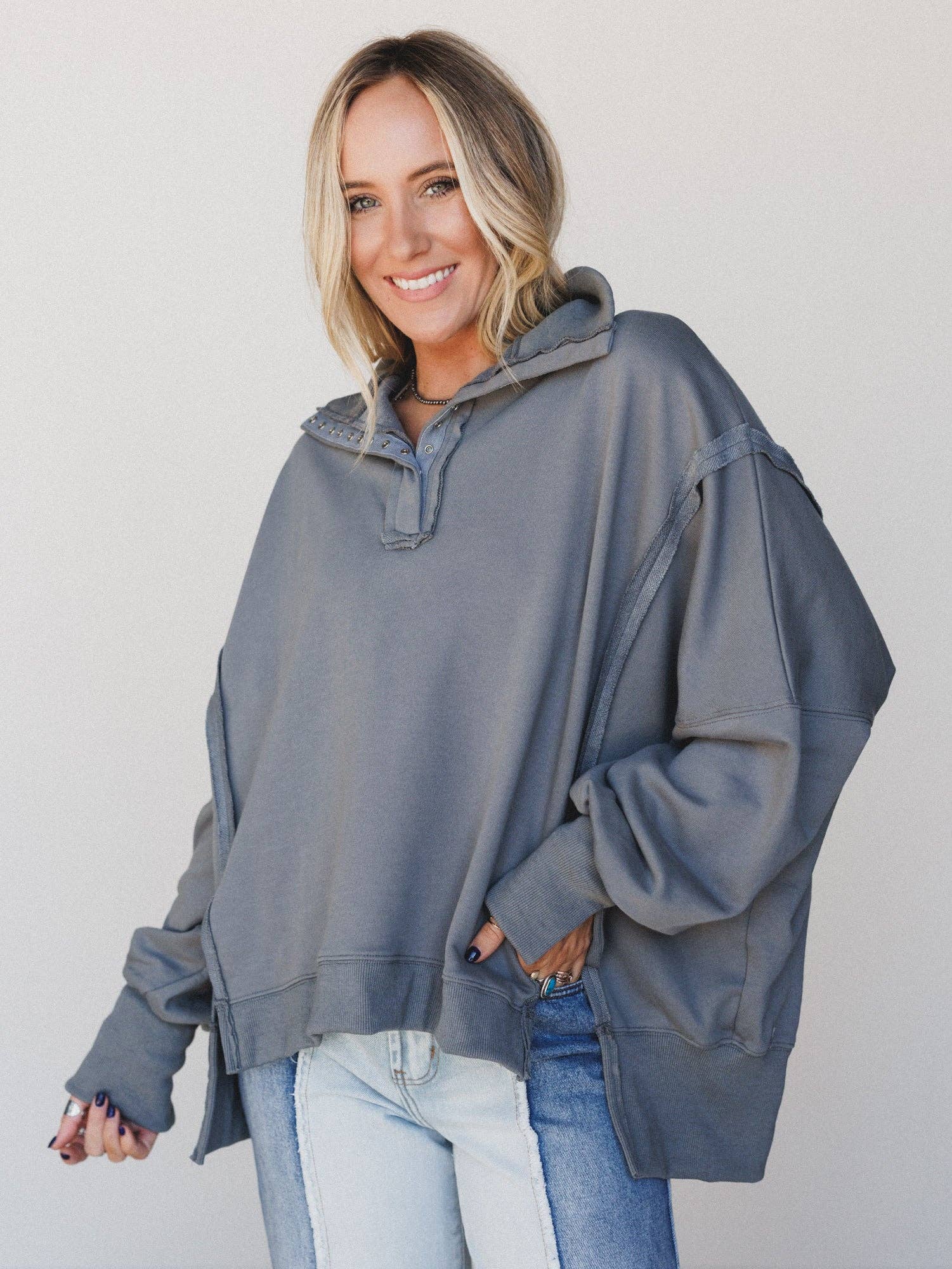 Stay Soft Top - Dark Grey