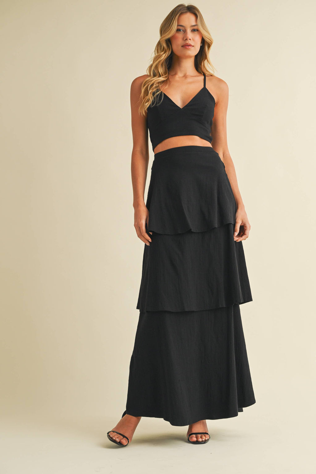 STRETCH LINEN V-NECK BRALETTE TOP AND TIERED SKIRT