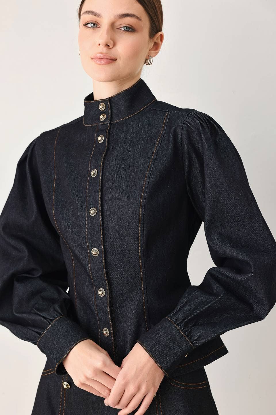 A lightweight denim top - FT2039