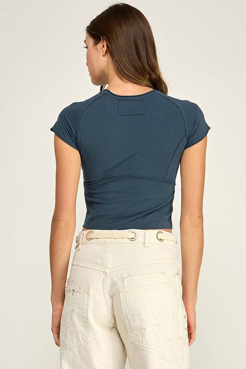 WASHED STRETCH CURVED SEAM CROPPED TOP