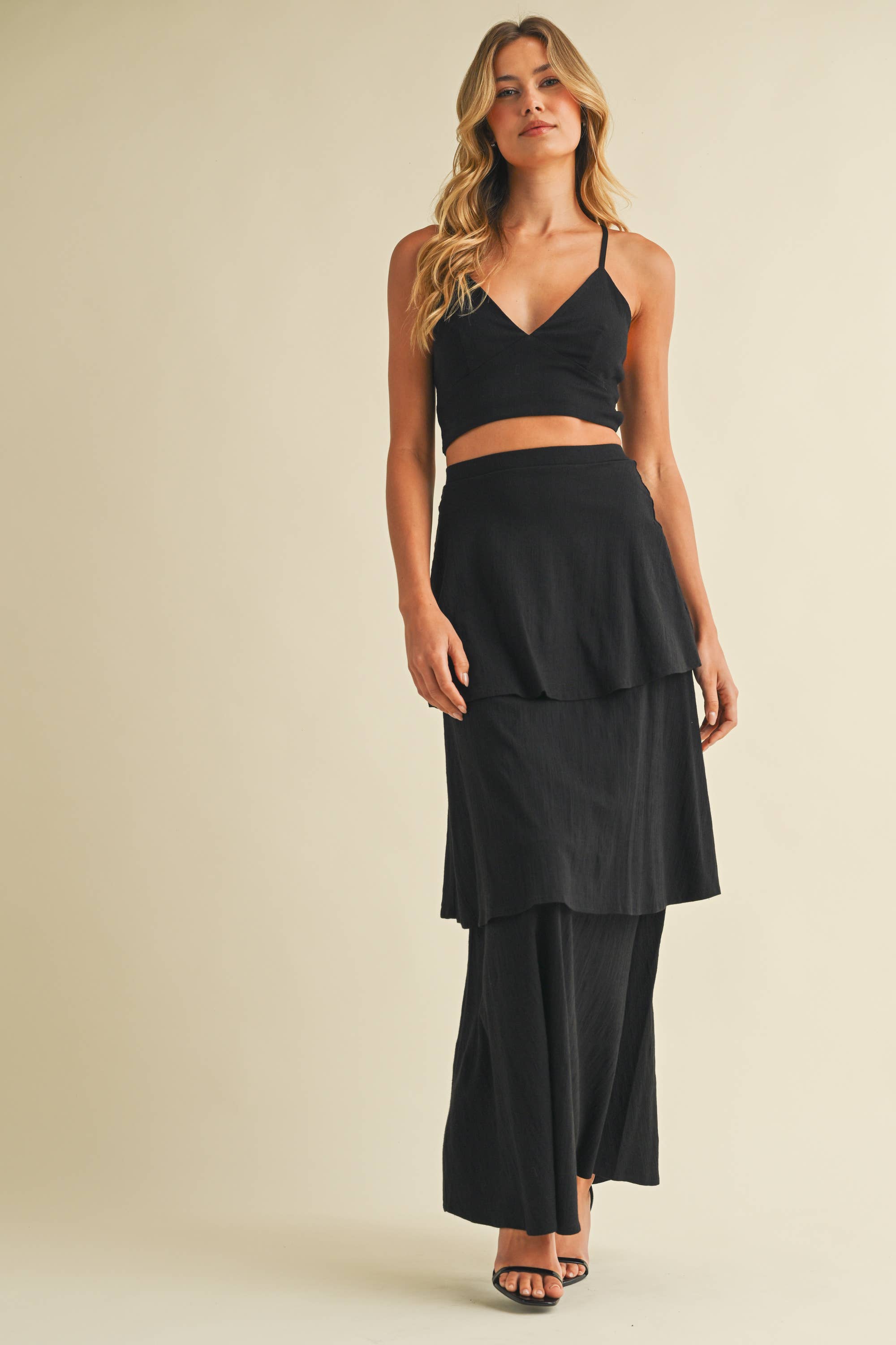 STRETCH LINEN V-NECK BRALETTE TOP AND TIERED SKIRT