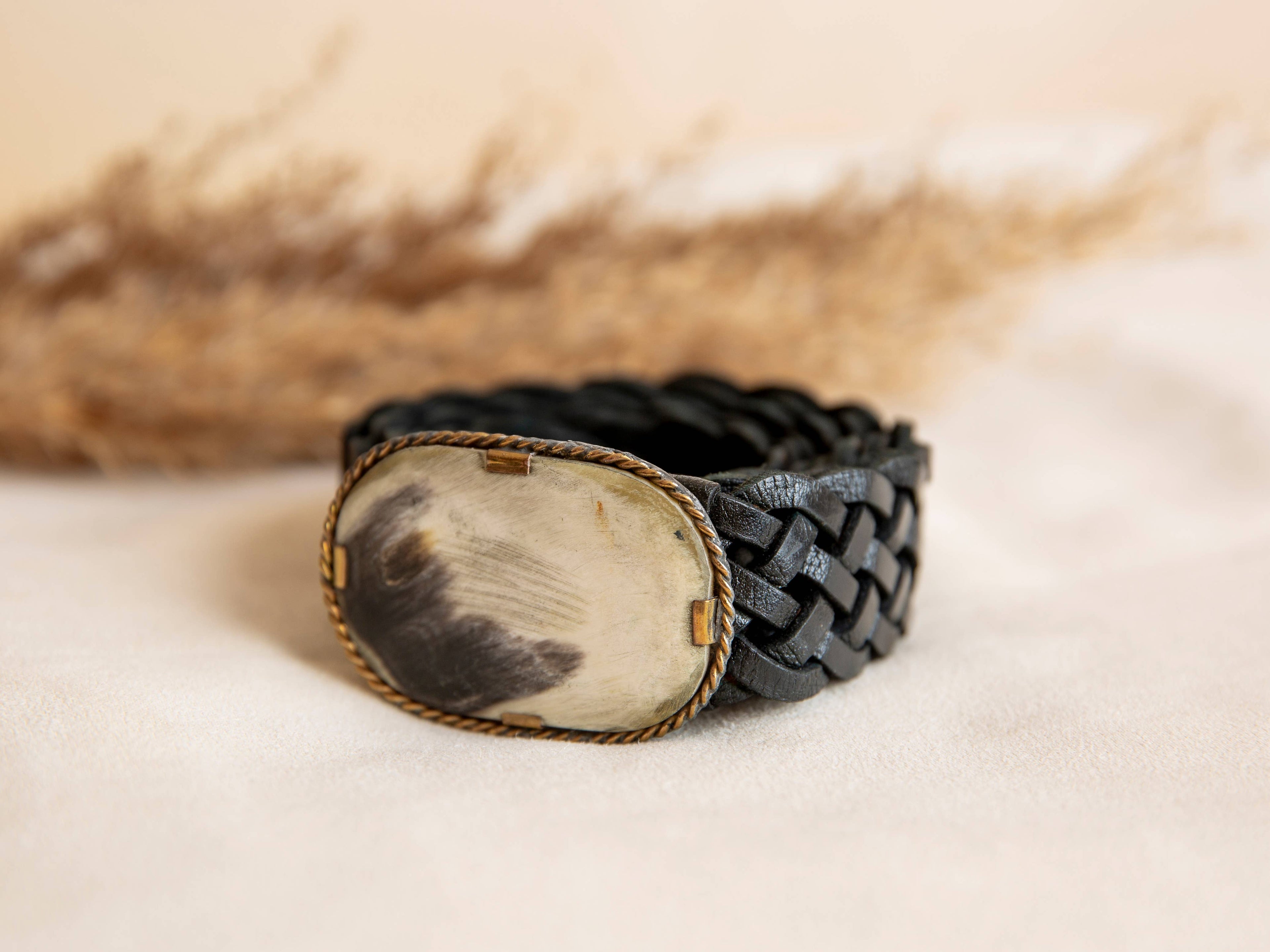 Venus Narrow Black Leather Belt