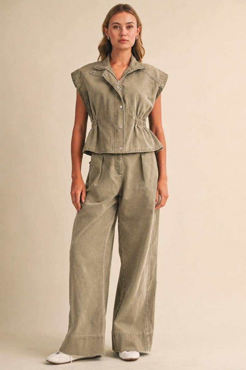 VEST AND JEANS SET