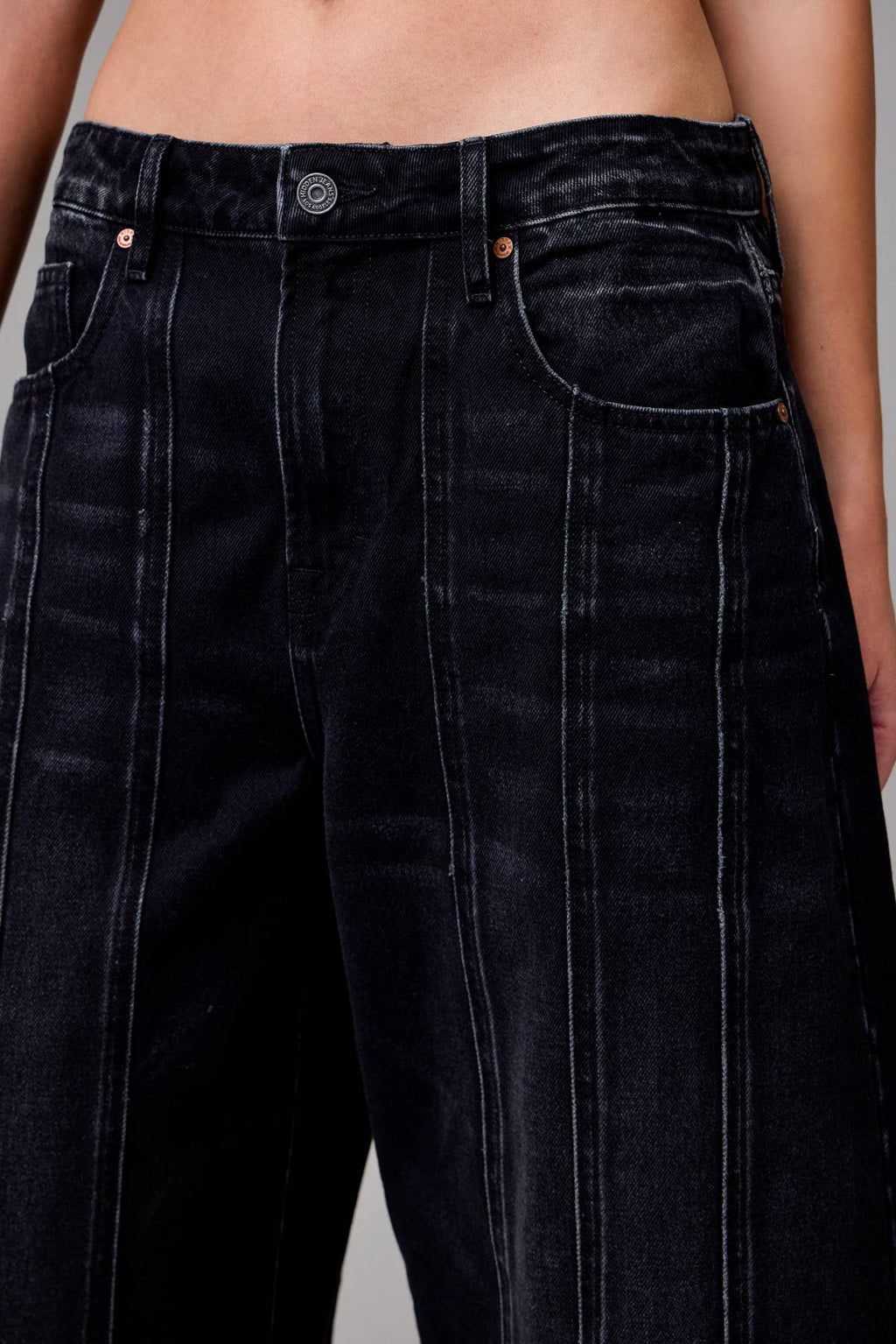 Black Classic Vintage Barrel Jean