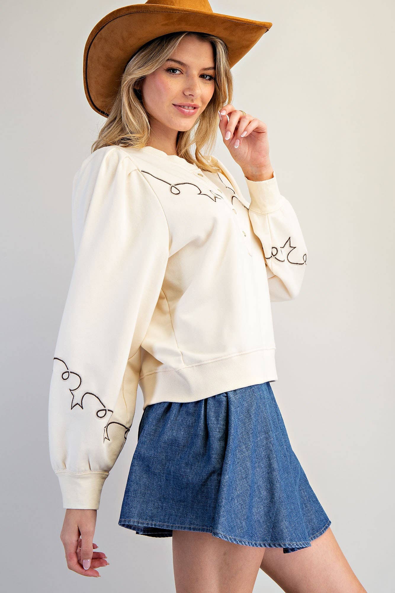 EMBROIDERED HENLEY TOP