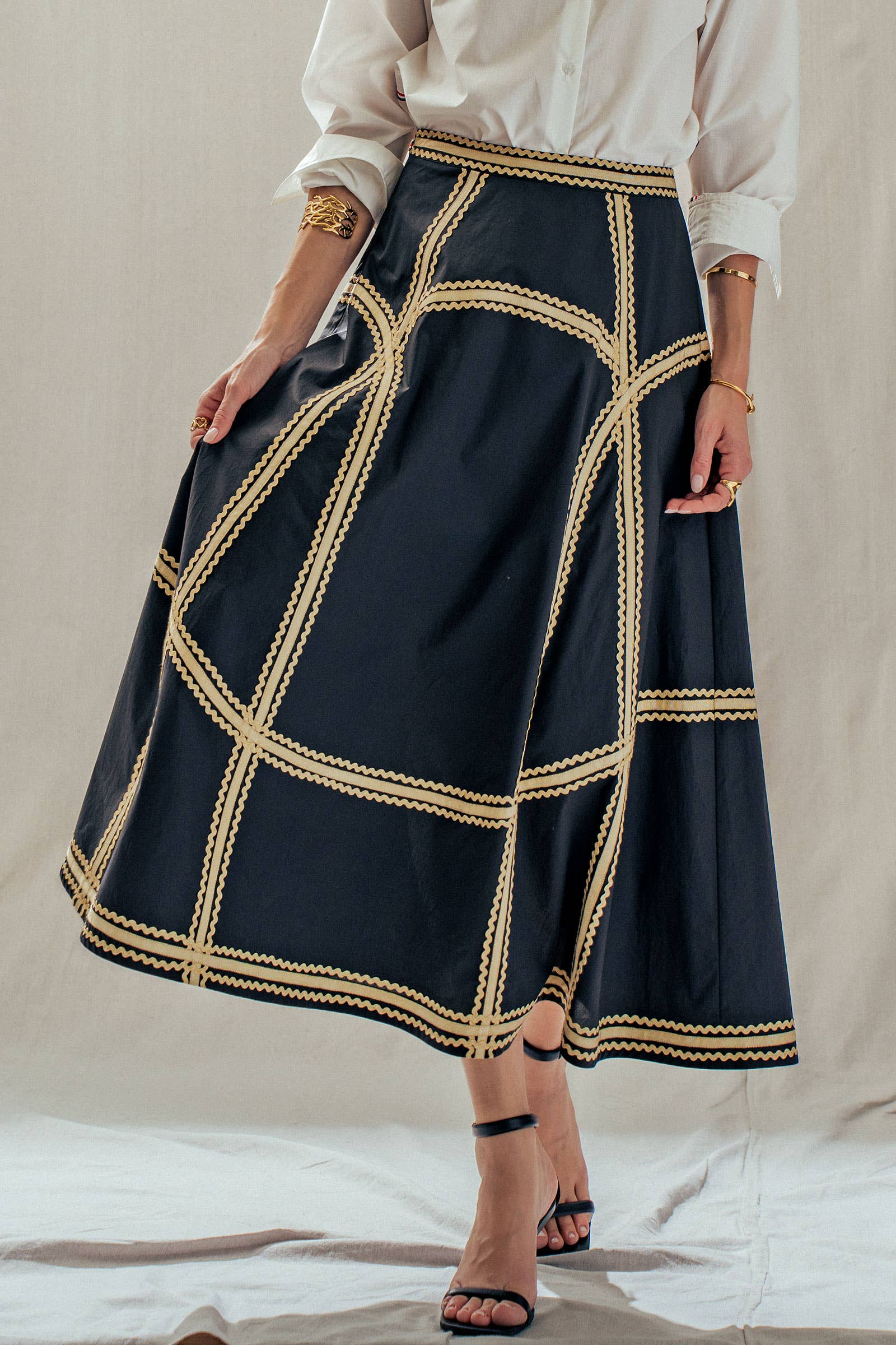 Contrast Trim A-Line Skirt