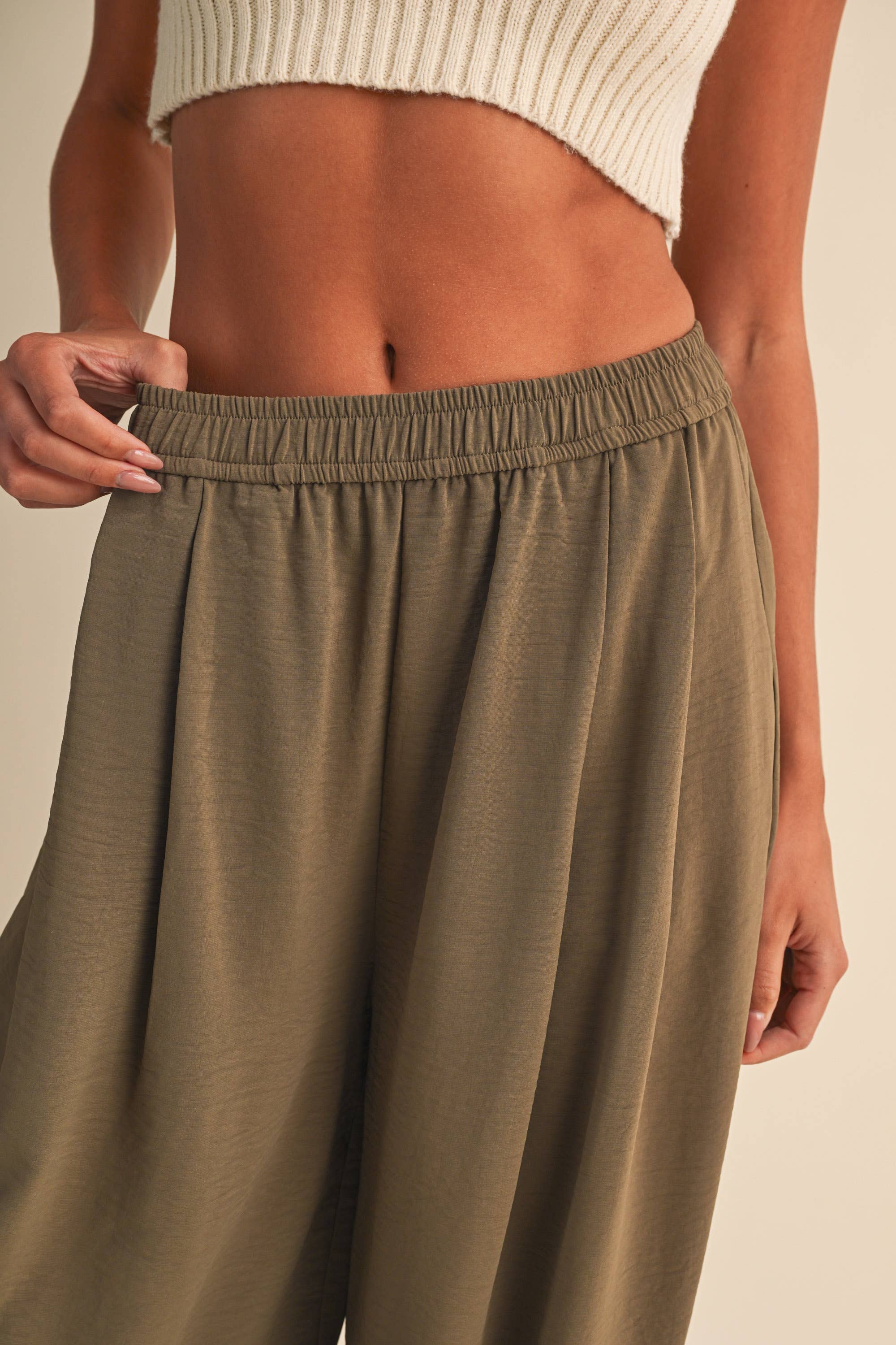 IP1567 SATIN ELASTIC WAISTBAND BALLOON PANTS