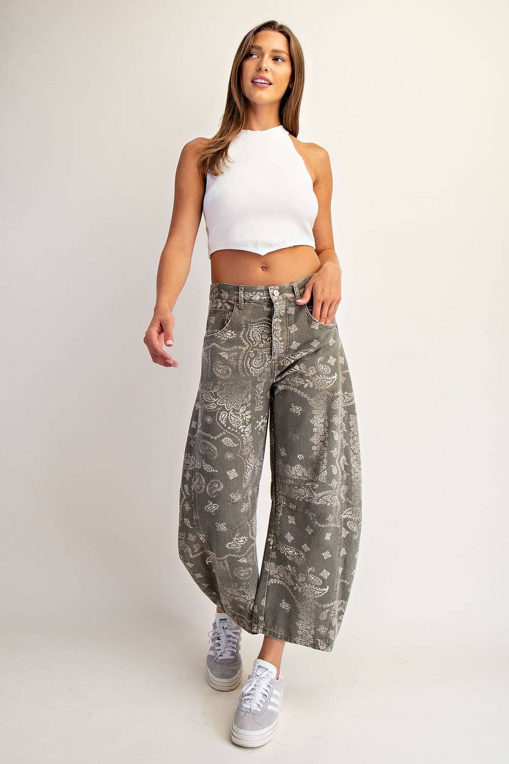 MINERAL WASHED BARREL JEANS