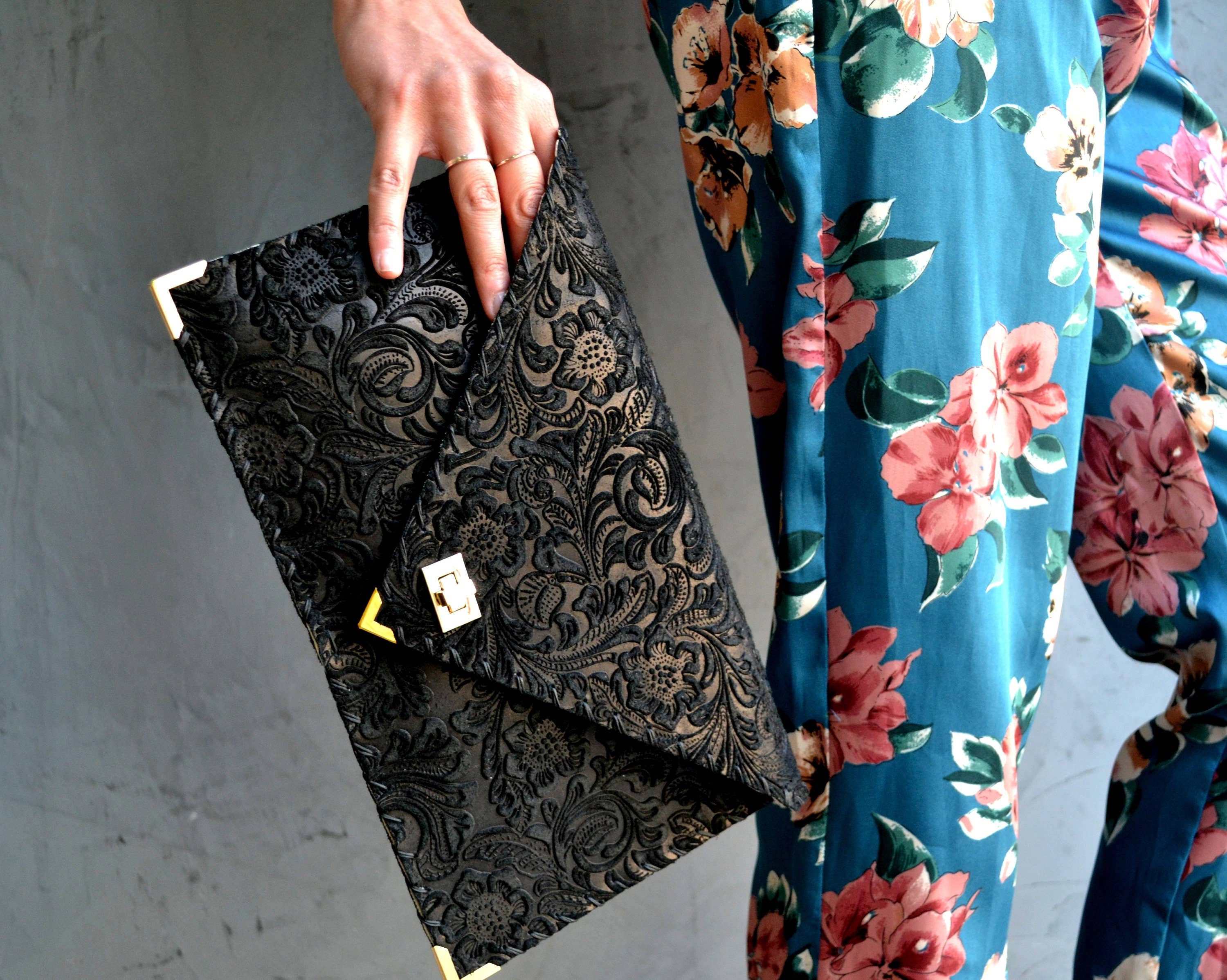3D Black Symmetria Leather Clutch