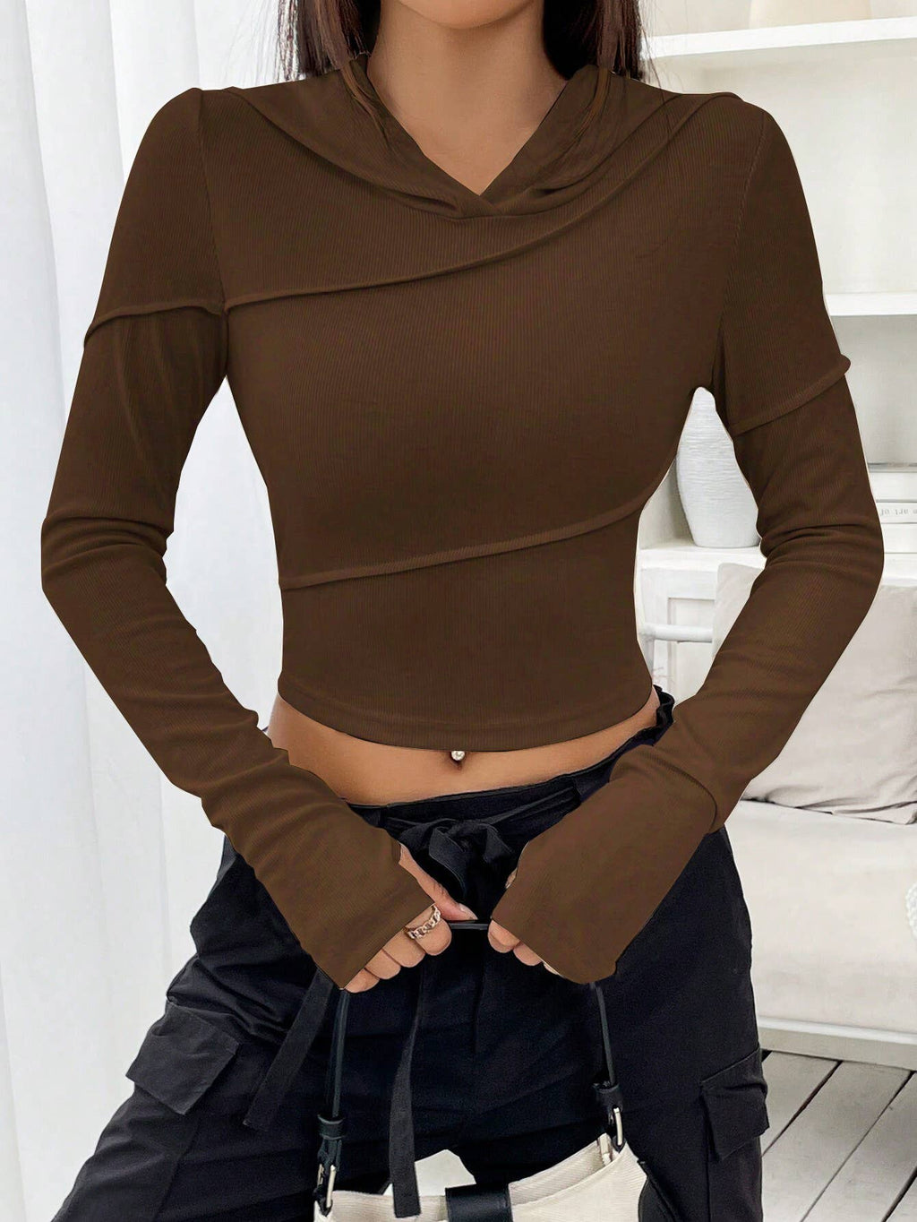 V-NECK HOODIE SLIM-FIT BASE HOODIE