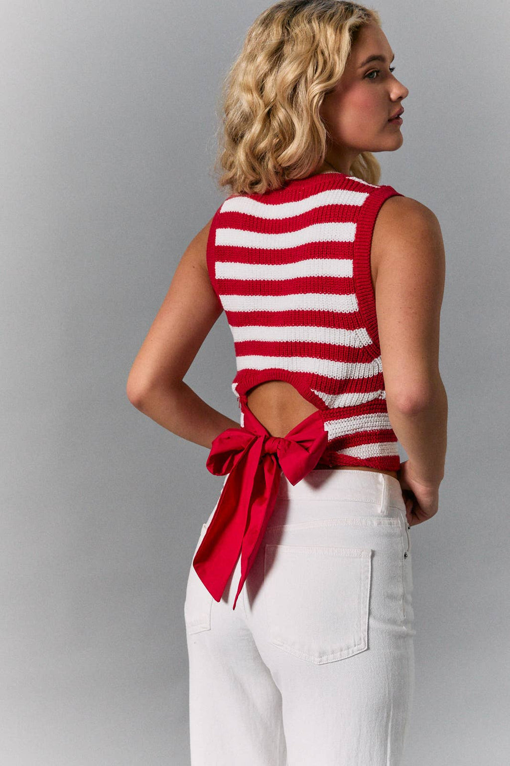 BACK BOW SWEATER