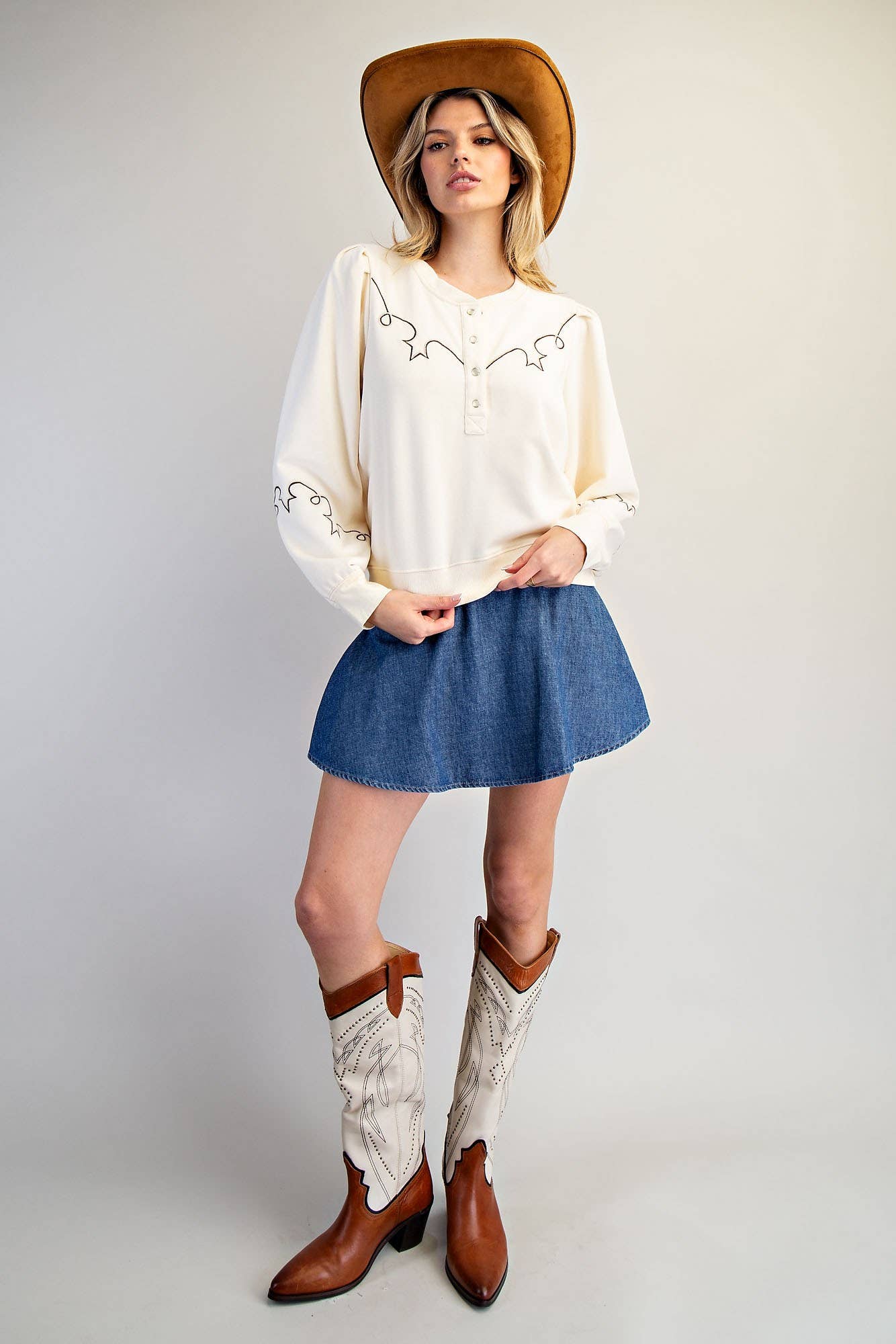 EMBROIDERED HENLEY TOP
