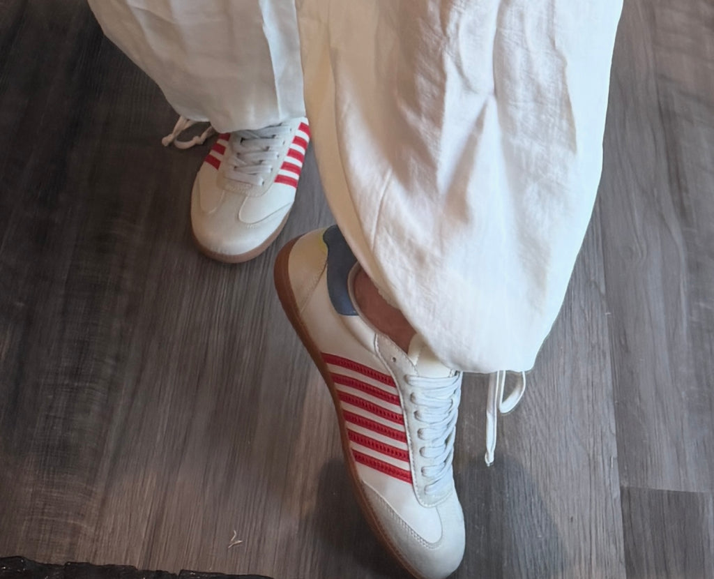Shushop Sneakers