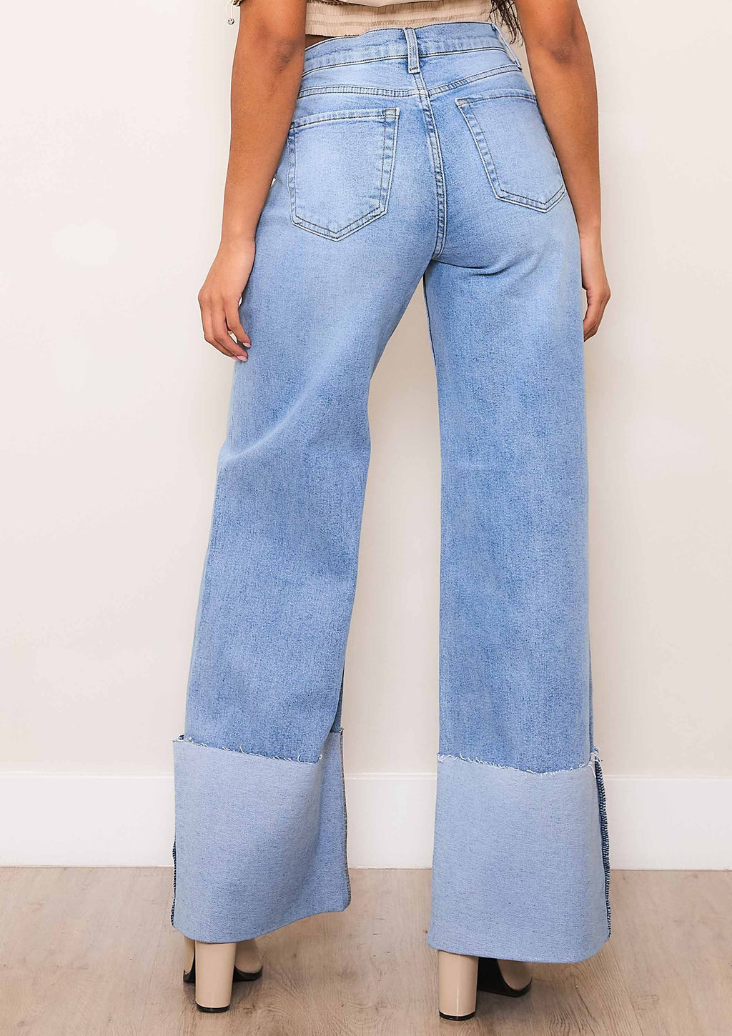 WIDE LEG - Rigid with Comfort Stretch