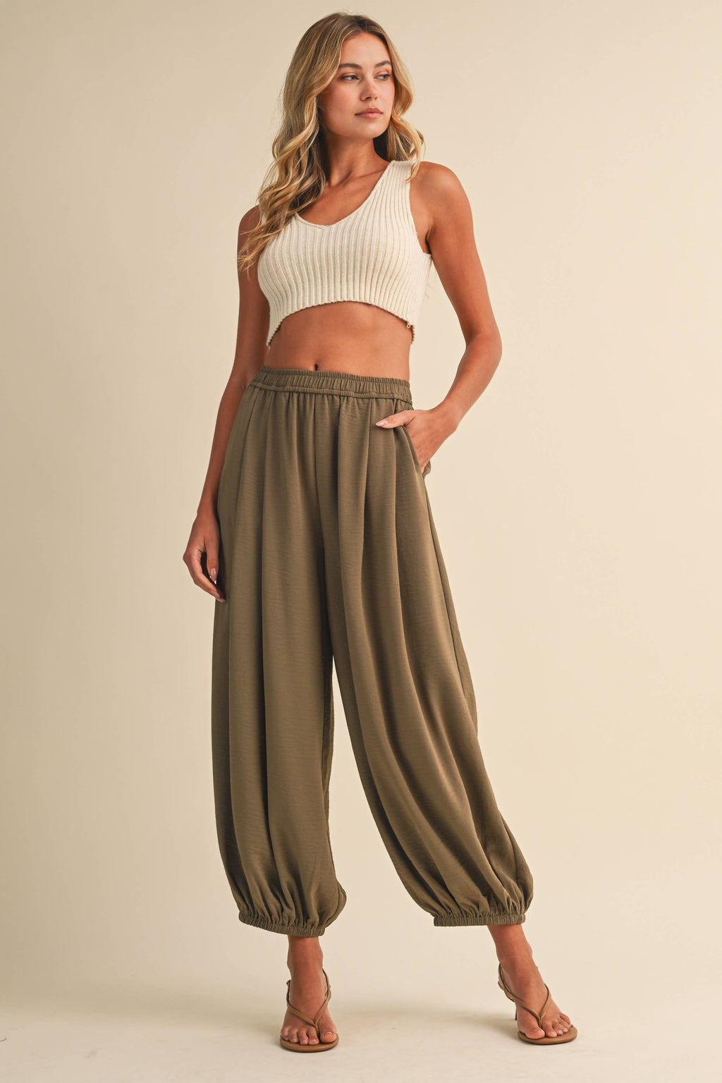 IP1567 SATIN ELASTIC WAISTBAND BALLOON PANTS