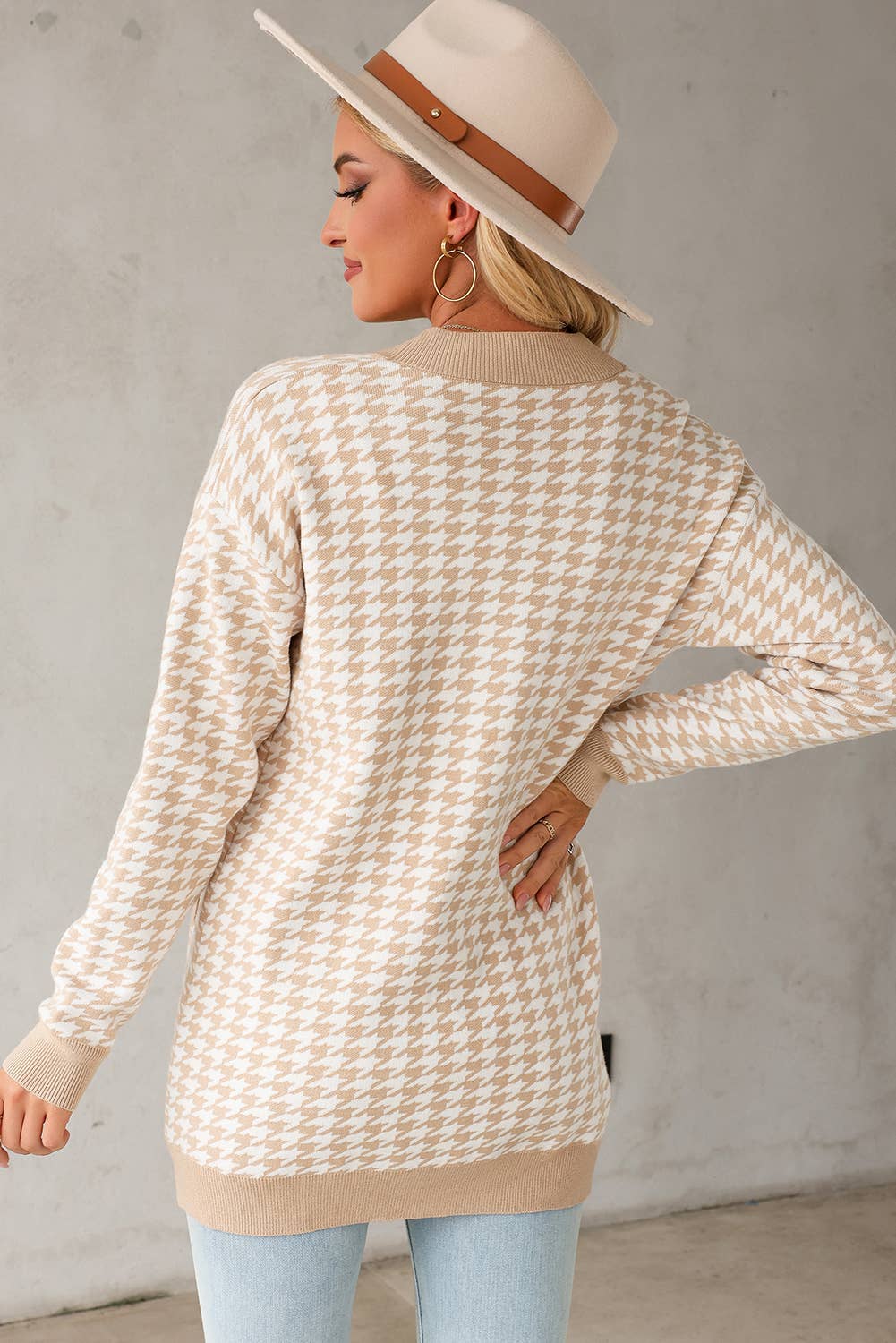 Contrast Edge Metal Button Cardigan