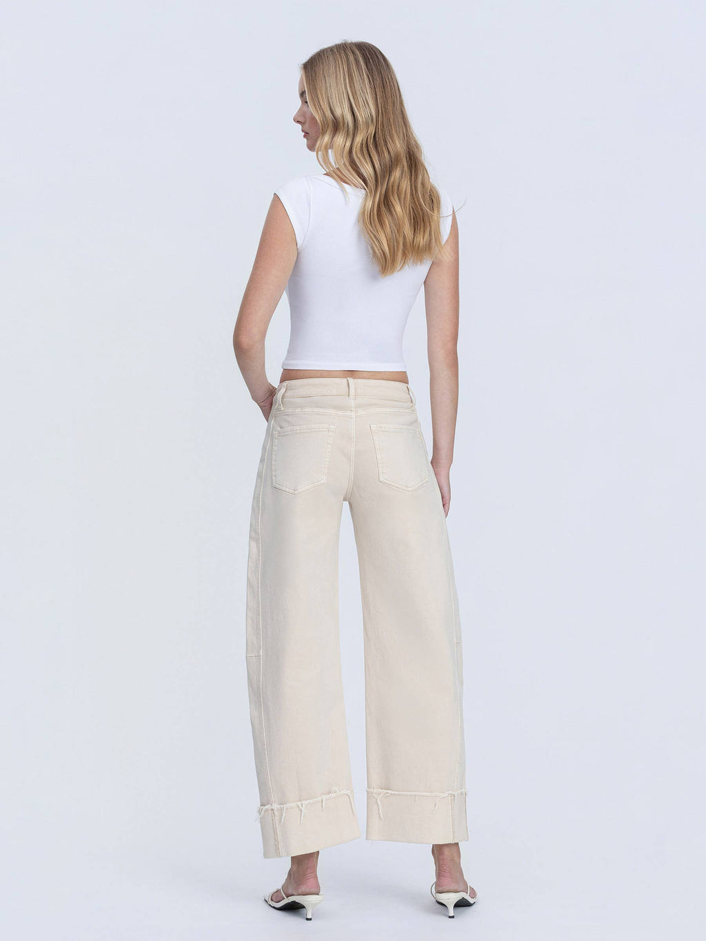 SIDE PANEL CROP CUFFED BARREL JEANS