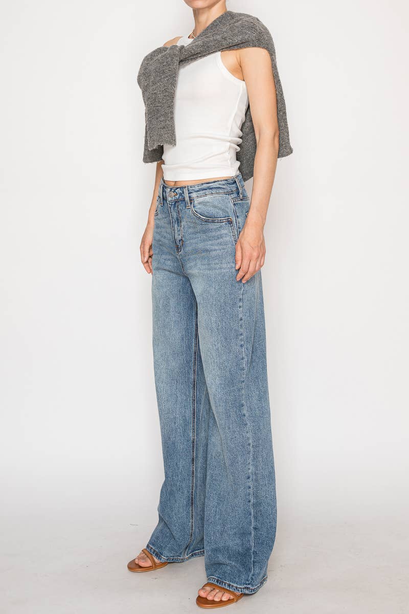 Artemis Slim Ultra High Rise Straight Jeans