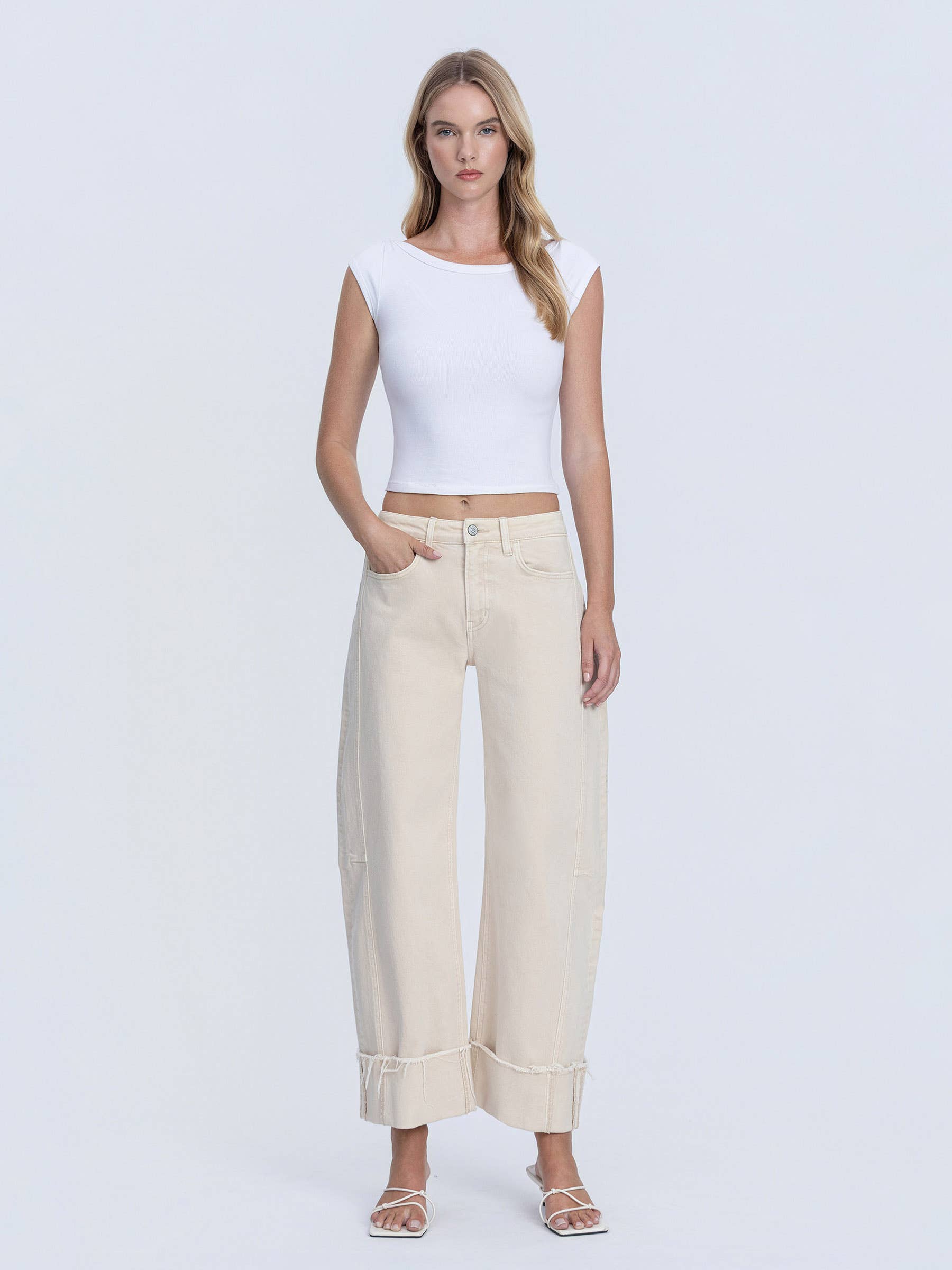 SIDE PANEL CROP CUFFED BARREL JEANS