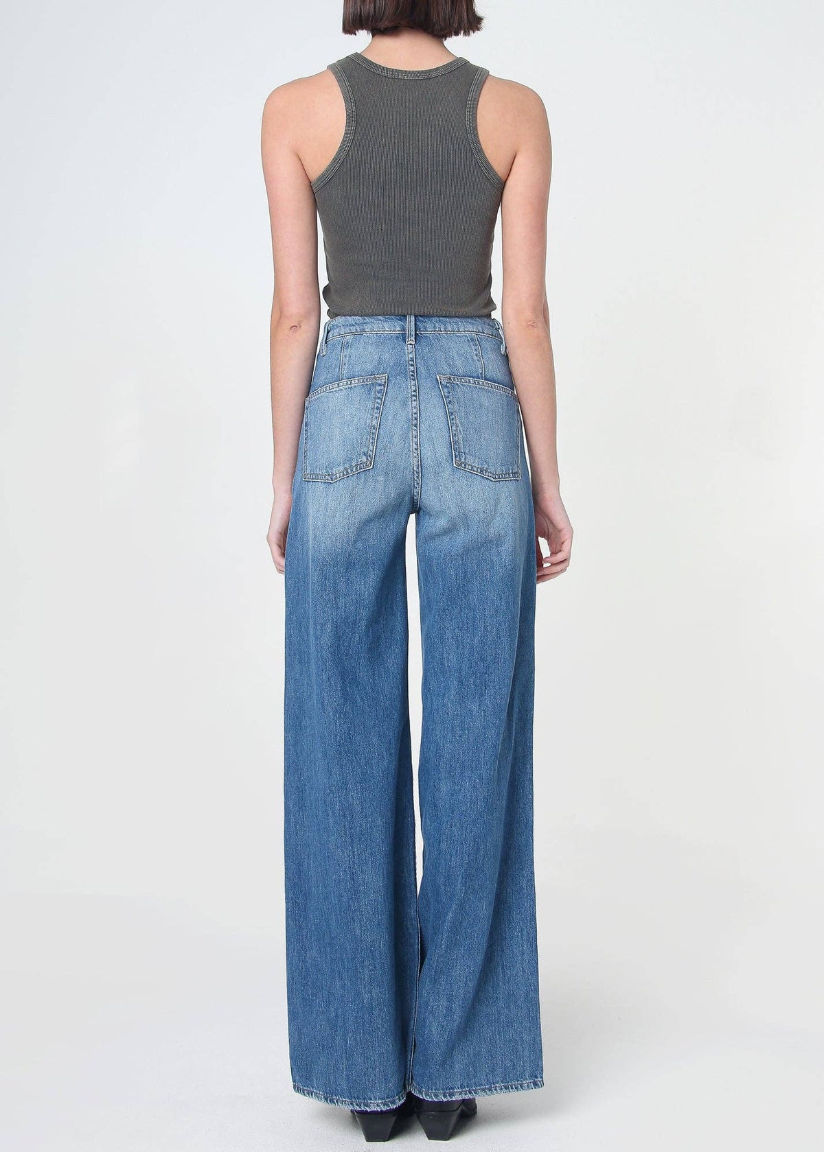 High Waisted Wide Leg Jean