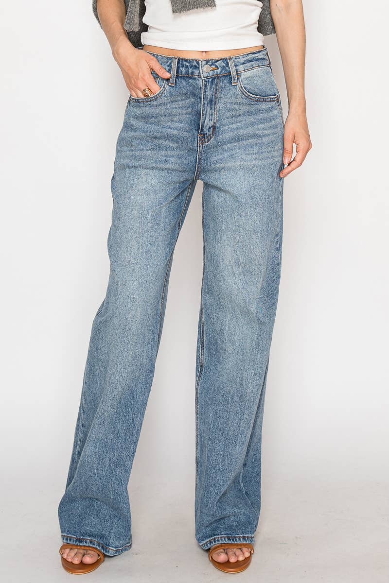 Artemis Slim Ultra High Rise Straight Jeans