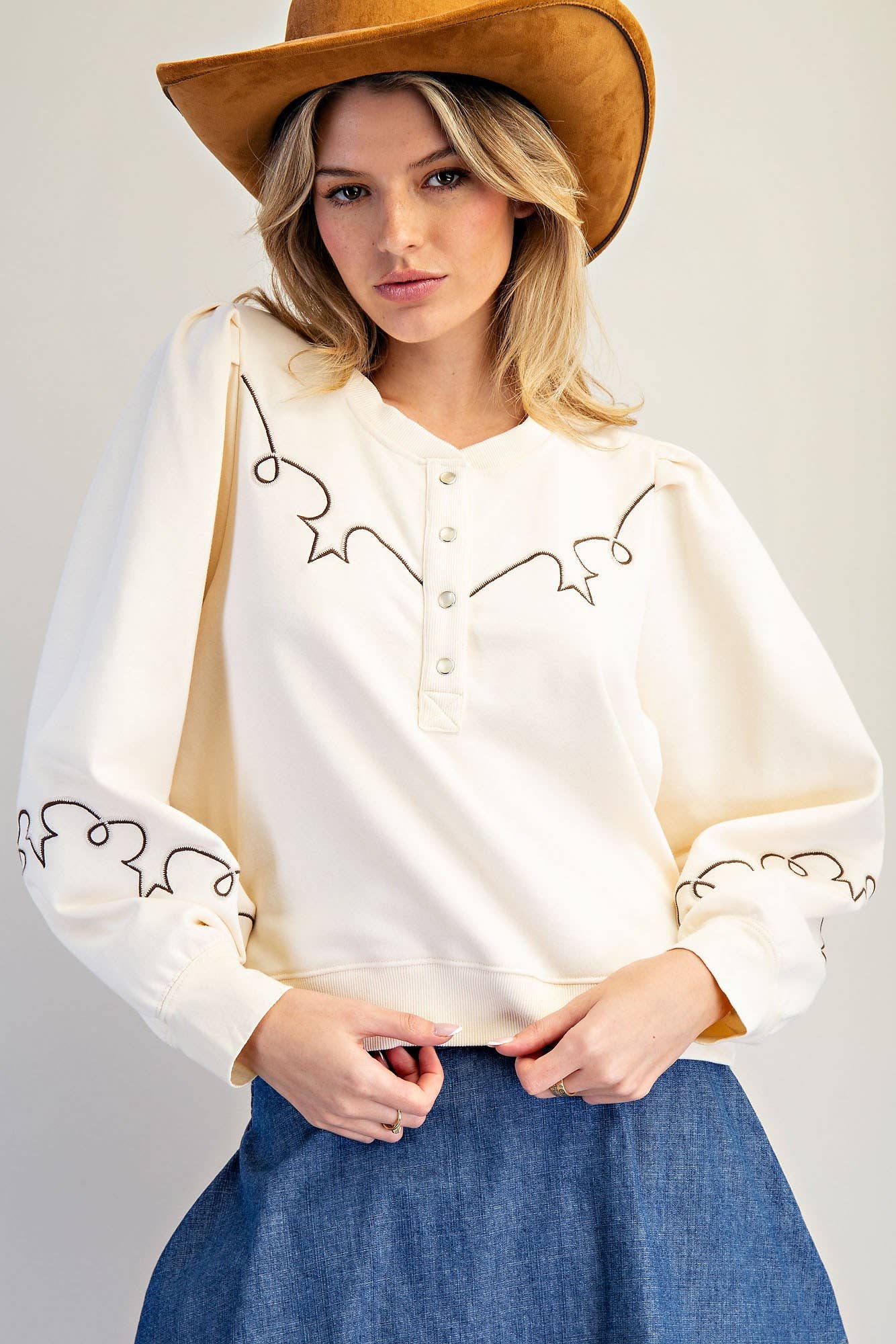 EMBROIDERED HENLEY TOP