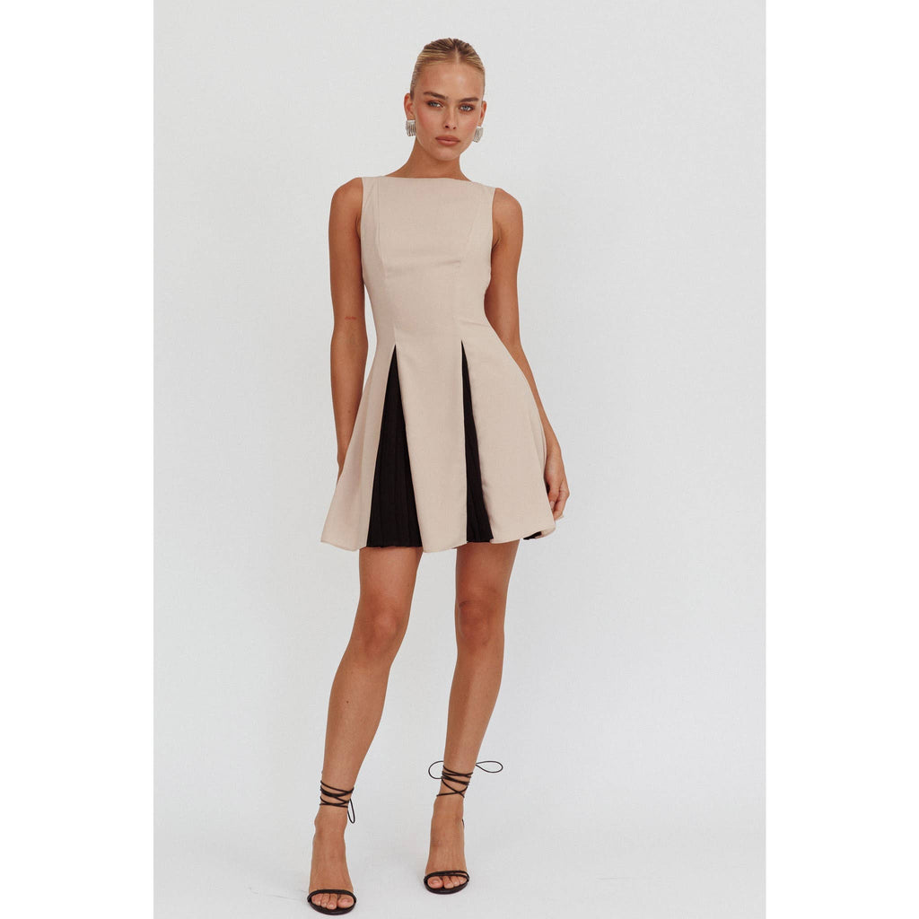 CONTRAST COLOR DRESS