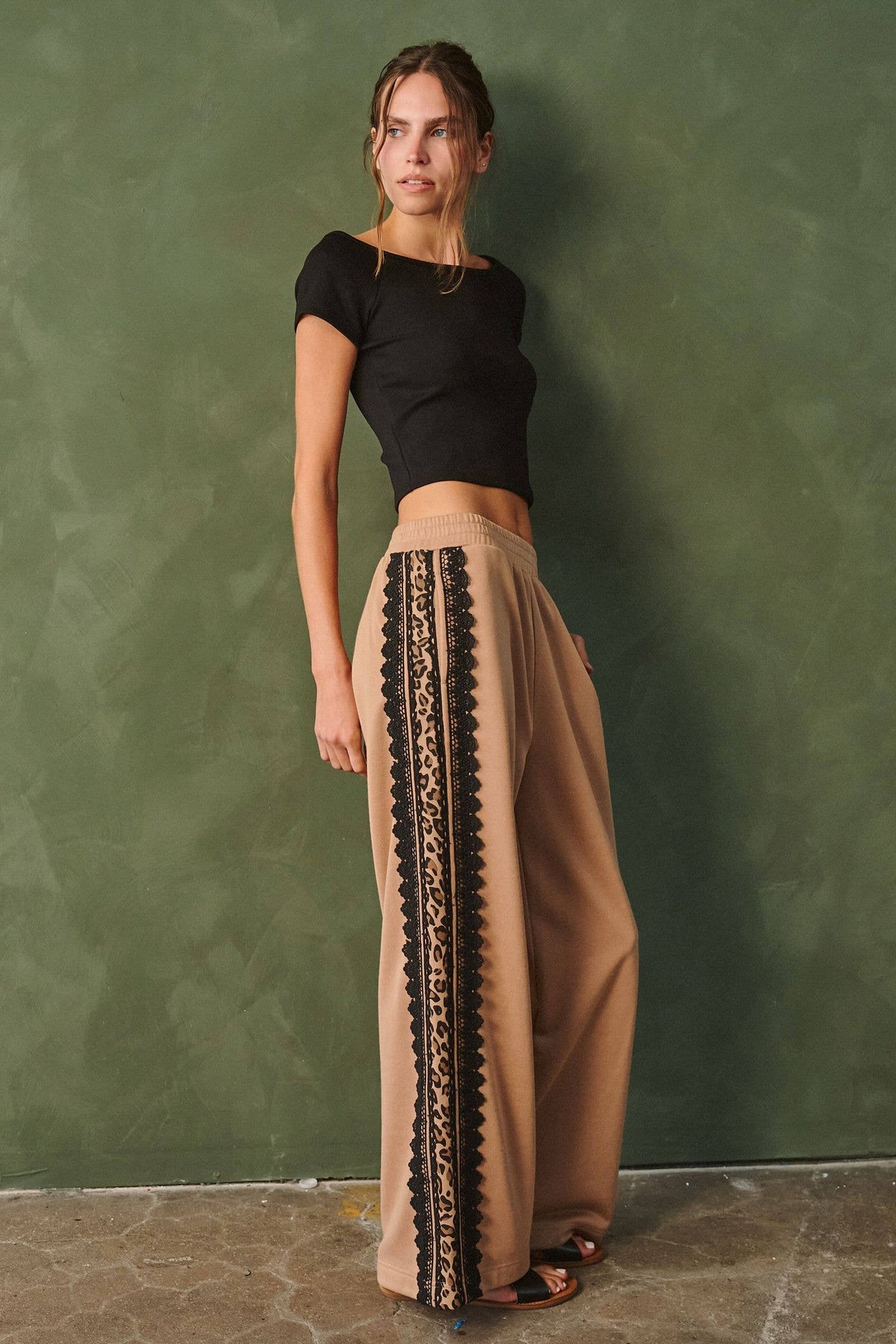 LACE SIDE-STRIPE SWEATPANTS