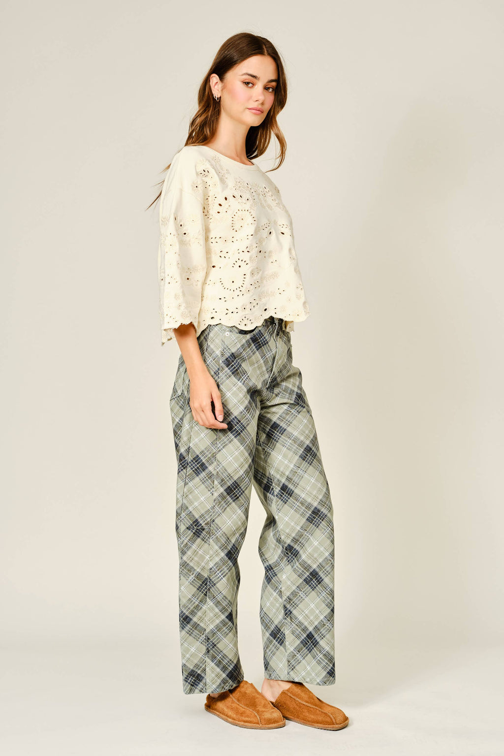 AJP6220 PLAID COTTON BARREL PANTS