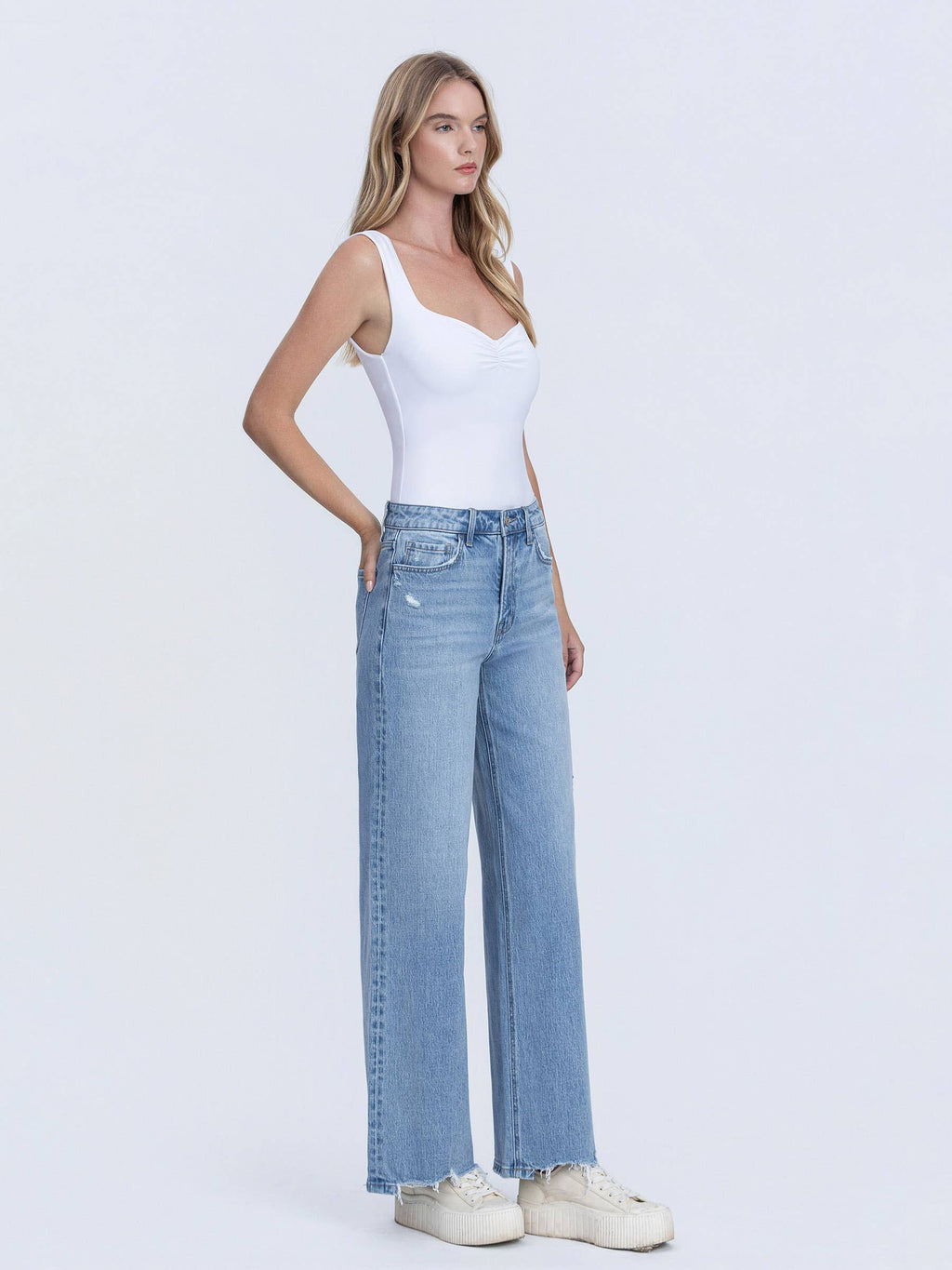 HIGH RISE WIDE LEG JEANS